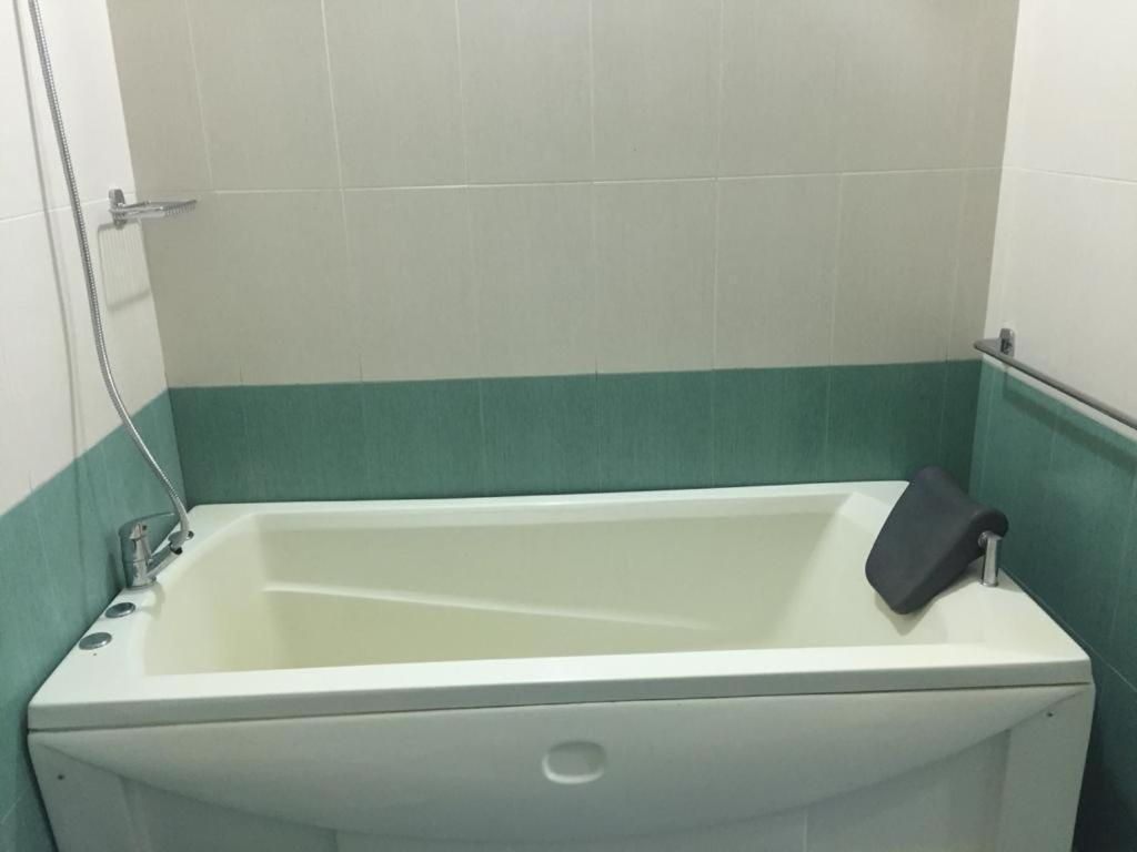 Seaside Apartment فلورا المظهر الخارجي الصورة