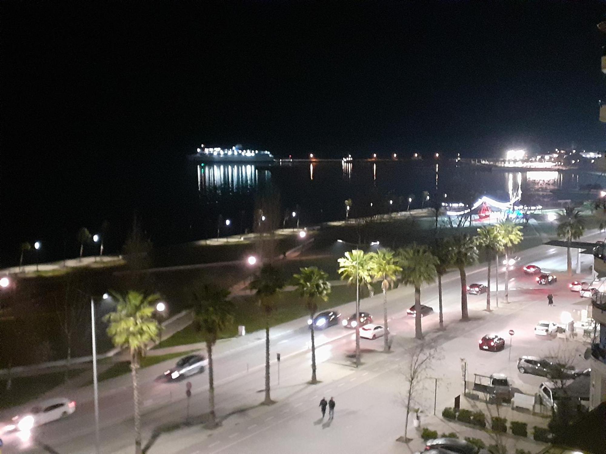 Seaside Apartment فلورا المظهر الخارجي الصورة
